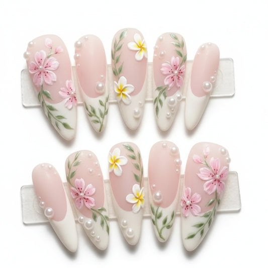 Decorative false nails with floral french tips white