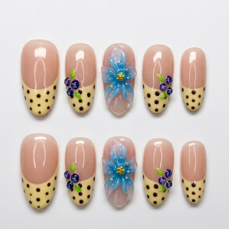 blueberry-garden-nails