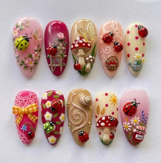 kawaii-ladybug-mushroom-see-my-nails