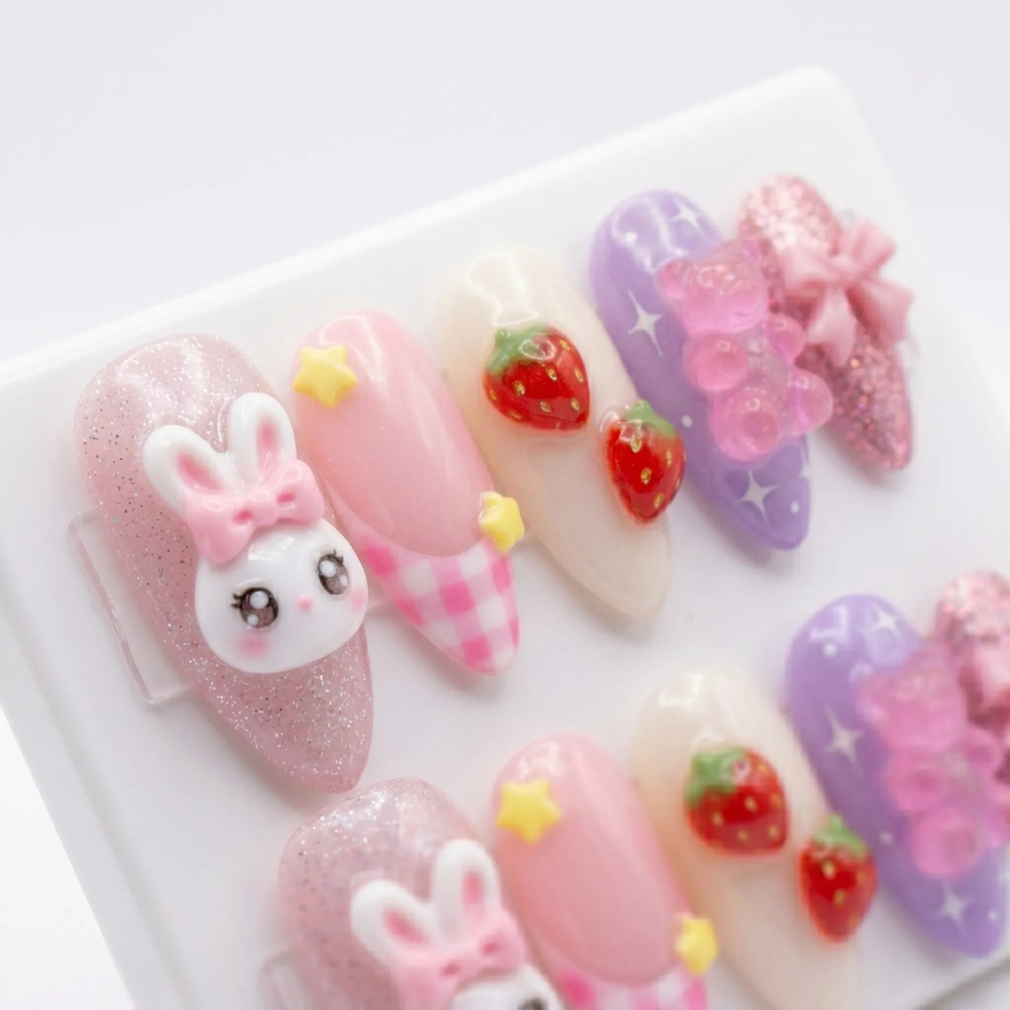 kawaii-strawberry-bunny-bear-press-on-nails