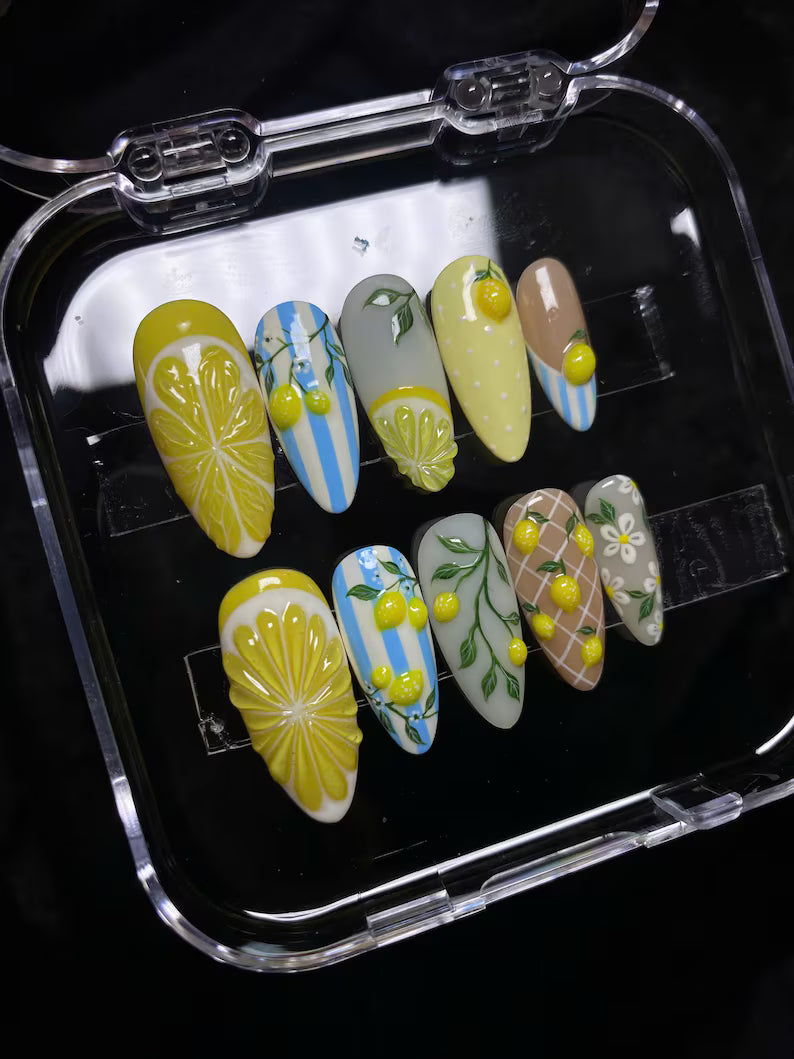 summer-lemond-nails